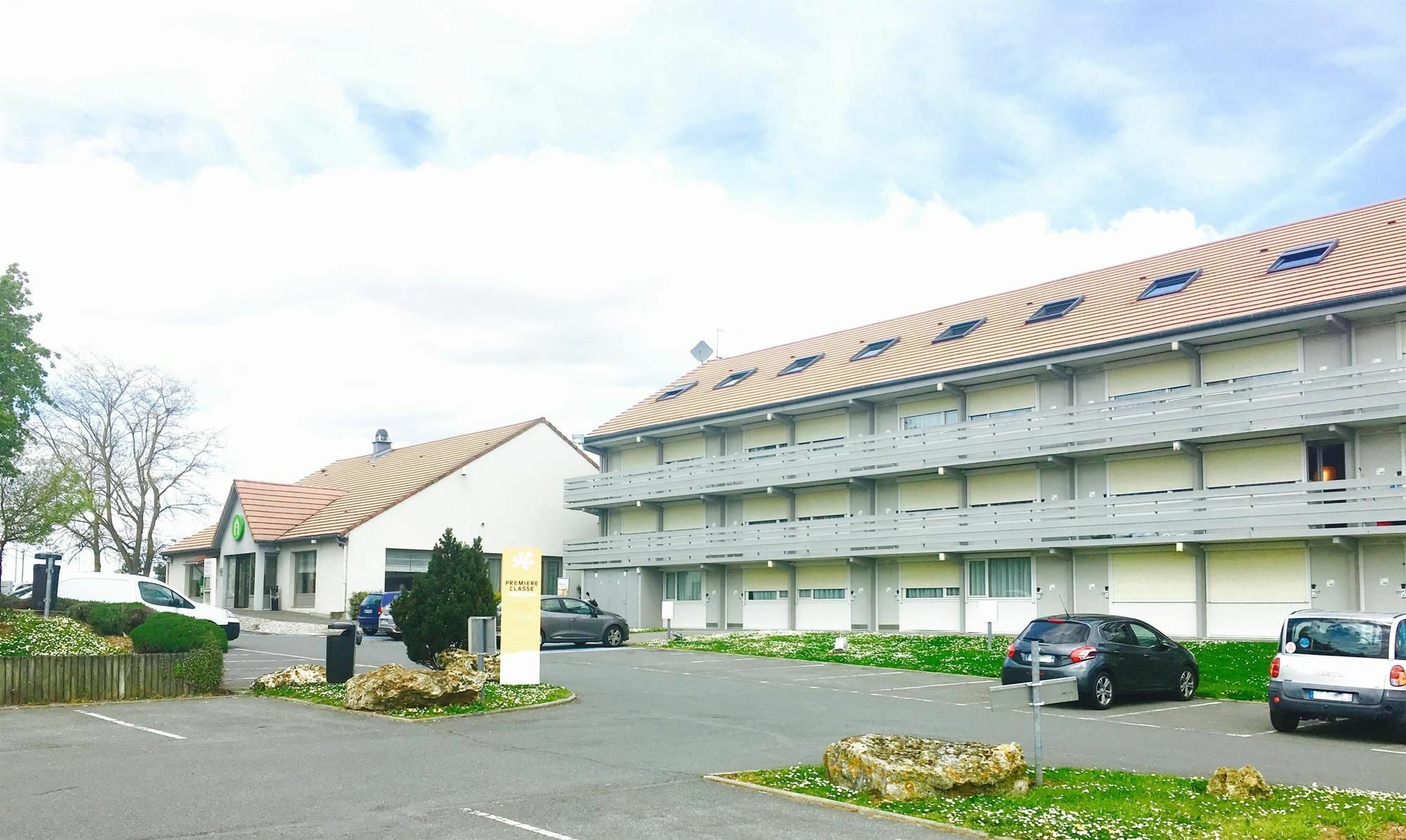 Campanile Villejust - Za Courtaboeuf Exterior photo
